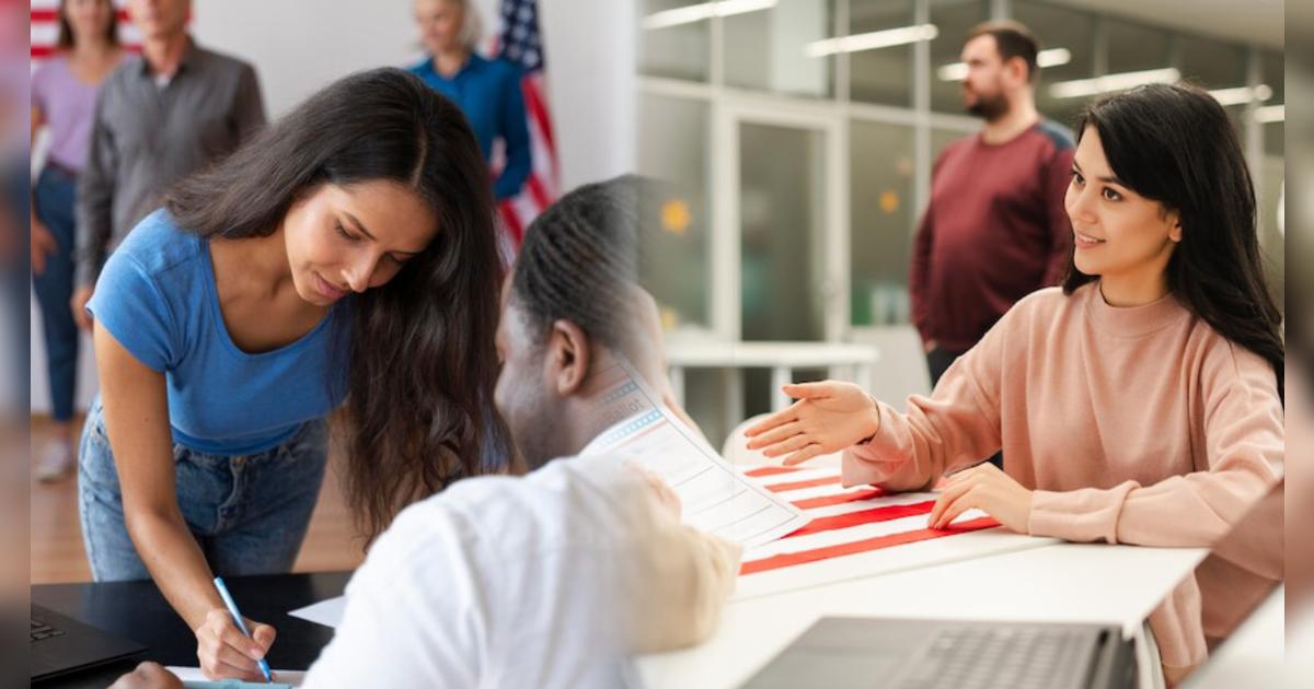Estos institutos en Estados Unidos te preparan gratis para el examen de ciudadanía americana este 2025