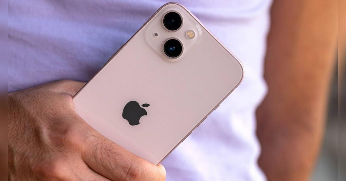 Ni Samsung ni Motorola: este iPhone tiene precio bajo, la mejor cámara y su batería dura más de un día