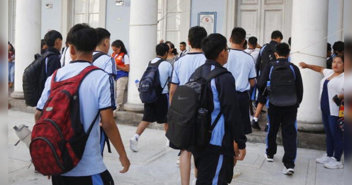 Estos alumnos no asistirán a clases hasta el martes 27 de mayo, según informó Minedu