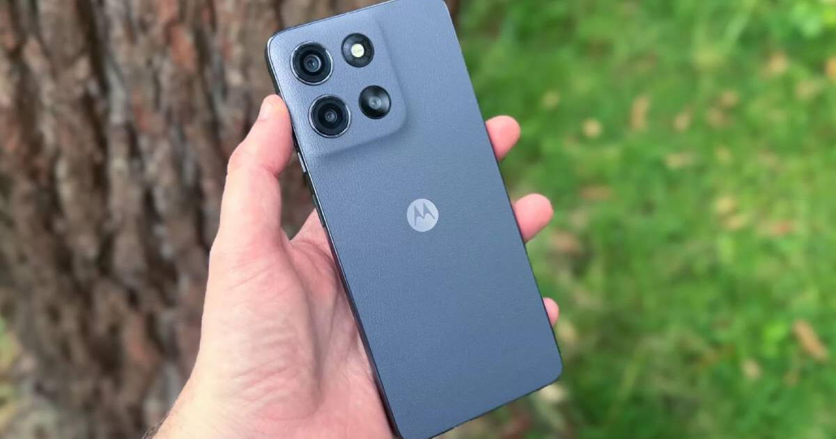 El iPhone 16e no es rival para este Motorola que cuesta menos, pero también tiene mejor RAM y gran batería