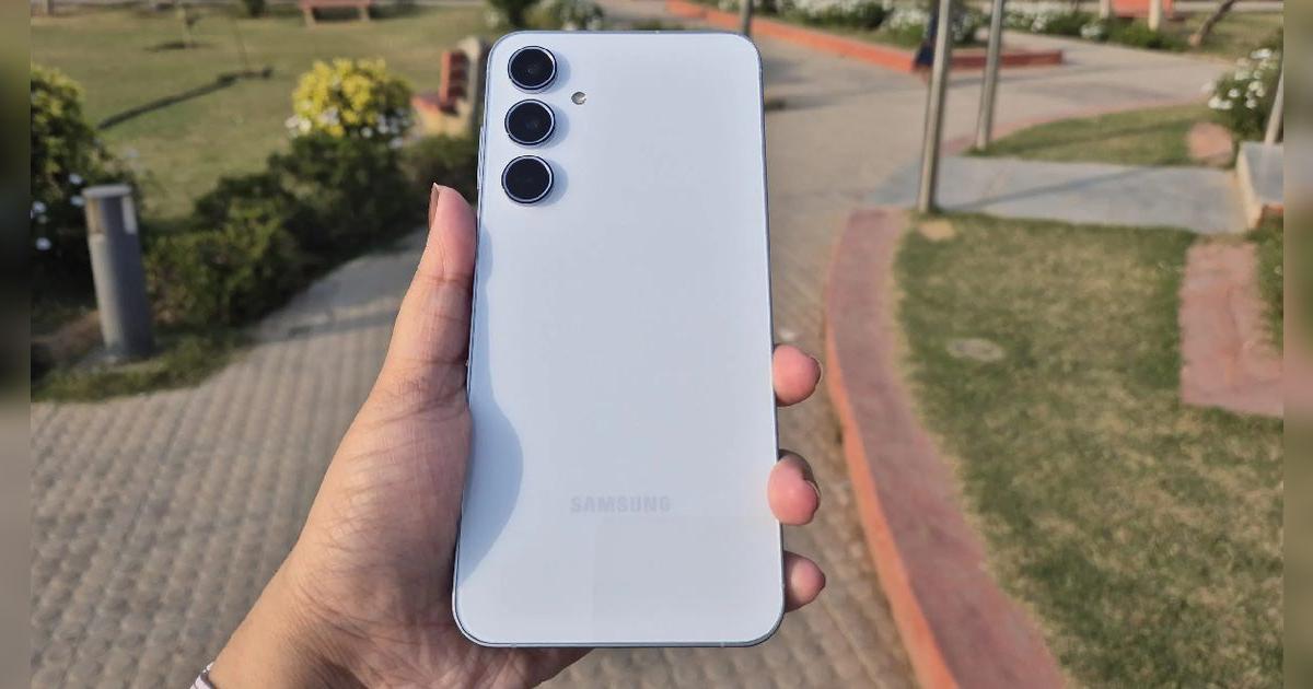 Este Samsung se puso de moda en la gama media: 256 GB de almacenamiento, cámara 50 MP y pantalla full HD+ de 120 Hz