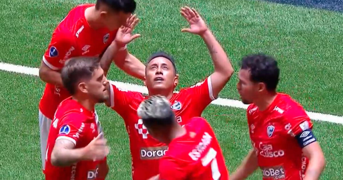 Christian Cueva se lució y de penal anotó el 1-1 de Cienciano sobre Atlético Mineiro