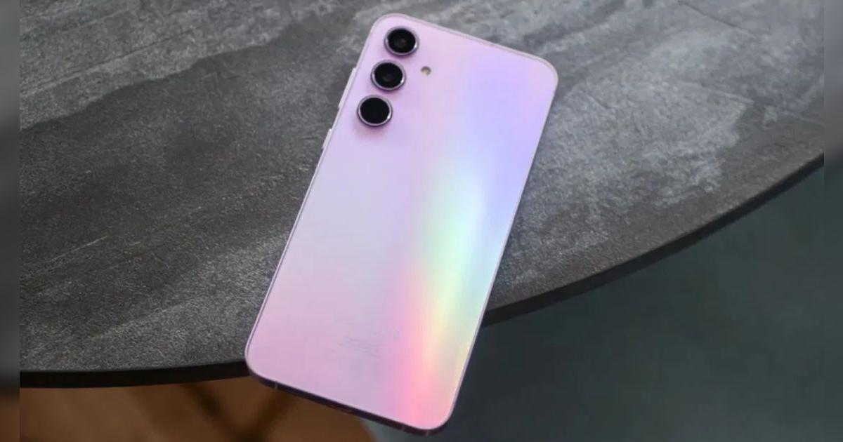 ¿iPhone 15 o Samsung S24? Mejor compra este potente Galaxy gama media con triple cámara, pantalla TOP y precio atractivo