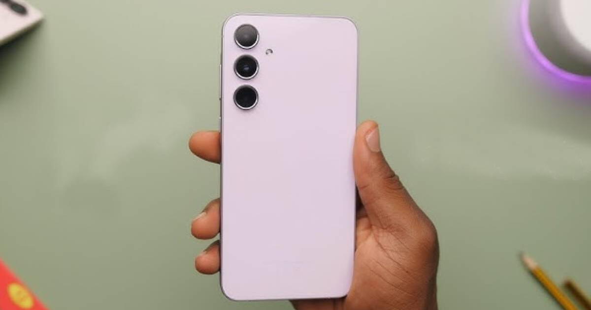NO compres el Galaxy A56: este teléfono de Samsung es igual de potente, tiene IA y cuesta menos