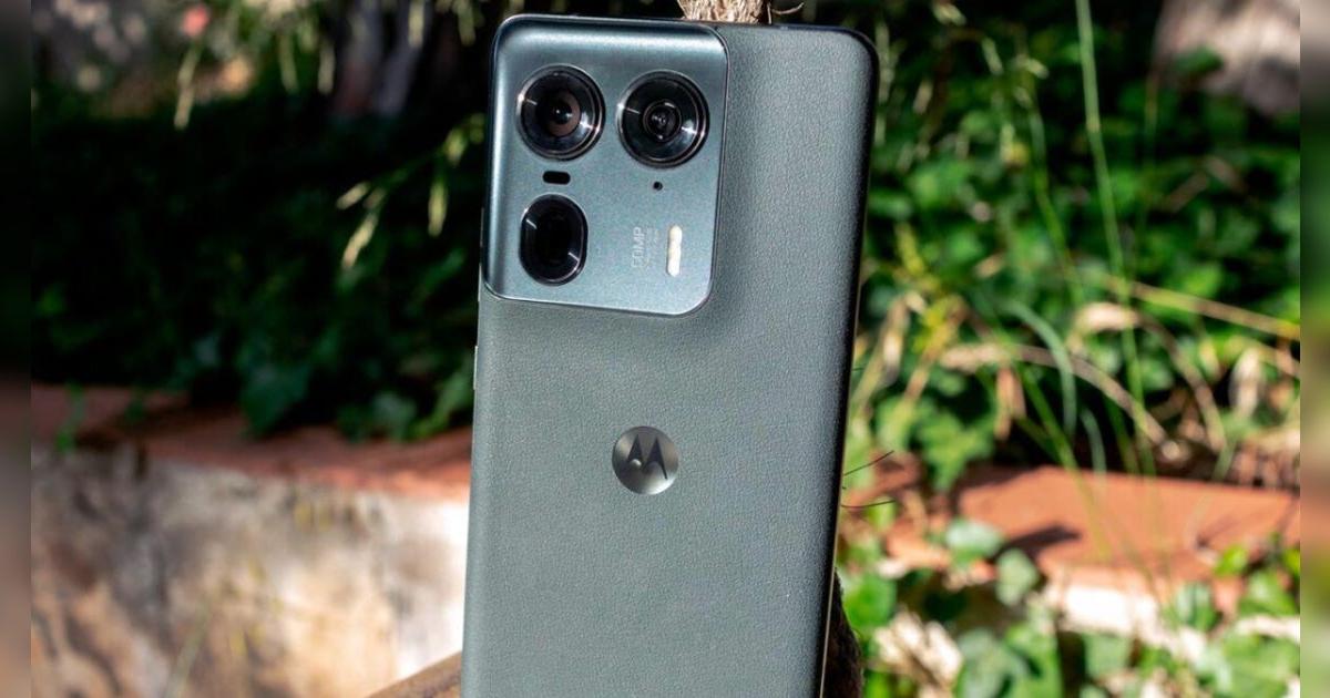 El Samsung S25 Ultra no podrá con el nuevo Motorola ULTRA que lo supera en pantalla, batería y precio reducido