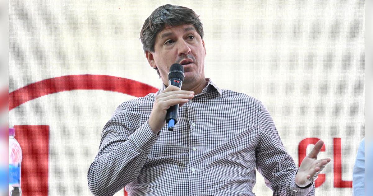 Jean Ferrari hace importante anuncio que ilusiona a hinchas de Universitario en pleno Apertura