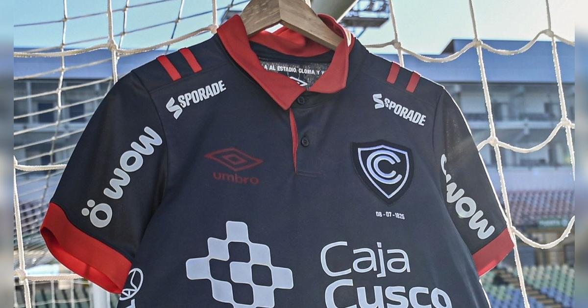Cienciano presenta camiseta conmemorativa por el bicentenario del Colegio Nacional de Ciencias