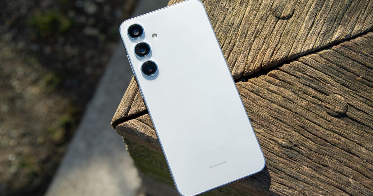 El iPhone 16 Plus no es rival para este Samsung con pantalla QHD+, memoria de 512GB y graba video 8K con IA