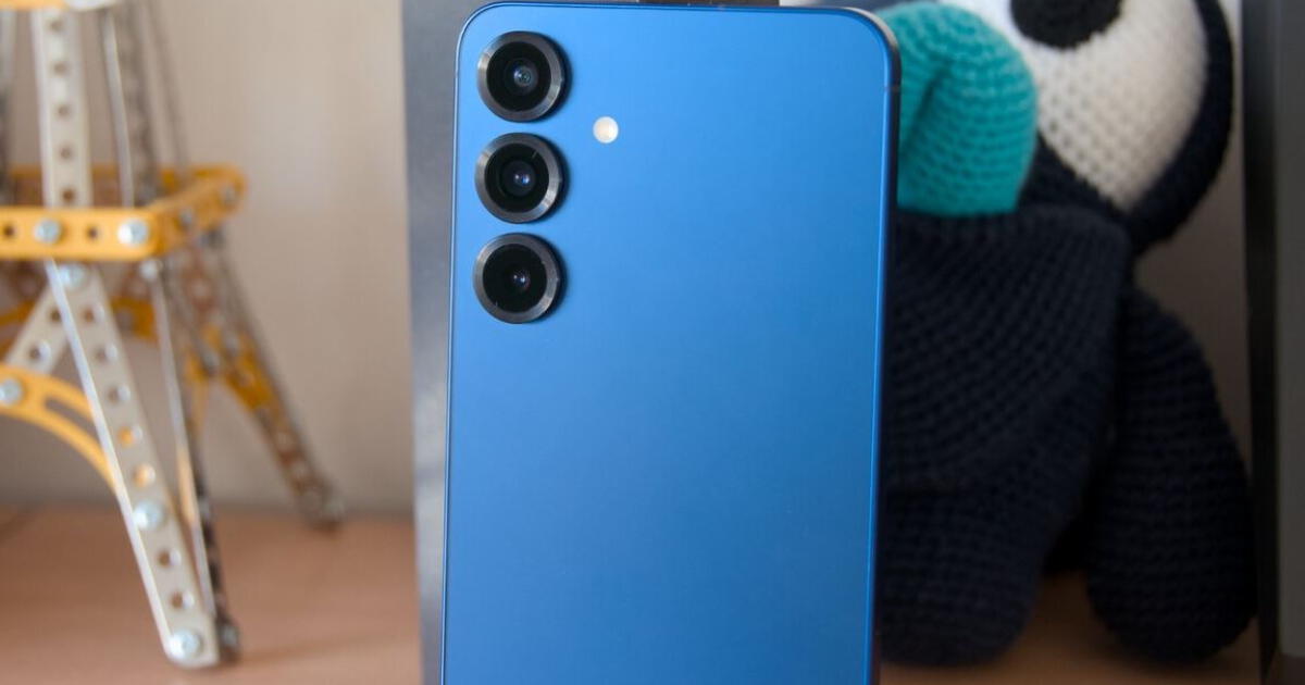 Ni iPhone 16 Plus ni Xiaomi 15: este Samsung tiene gran pantalla QHD+, triple cámara y graba video en 8K