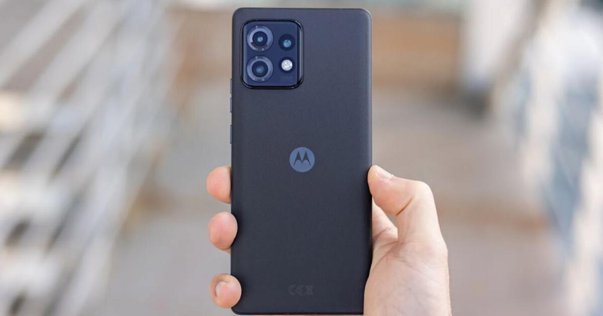 Ni el IPhone 16 Pro Max tiene la pantalla de este Motorola: POLED de 165Hz, procesador Snapdragon y carga en 15 minutos