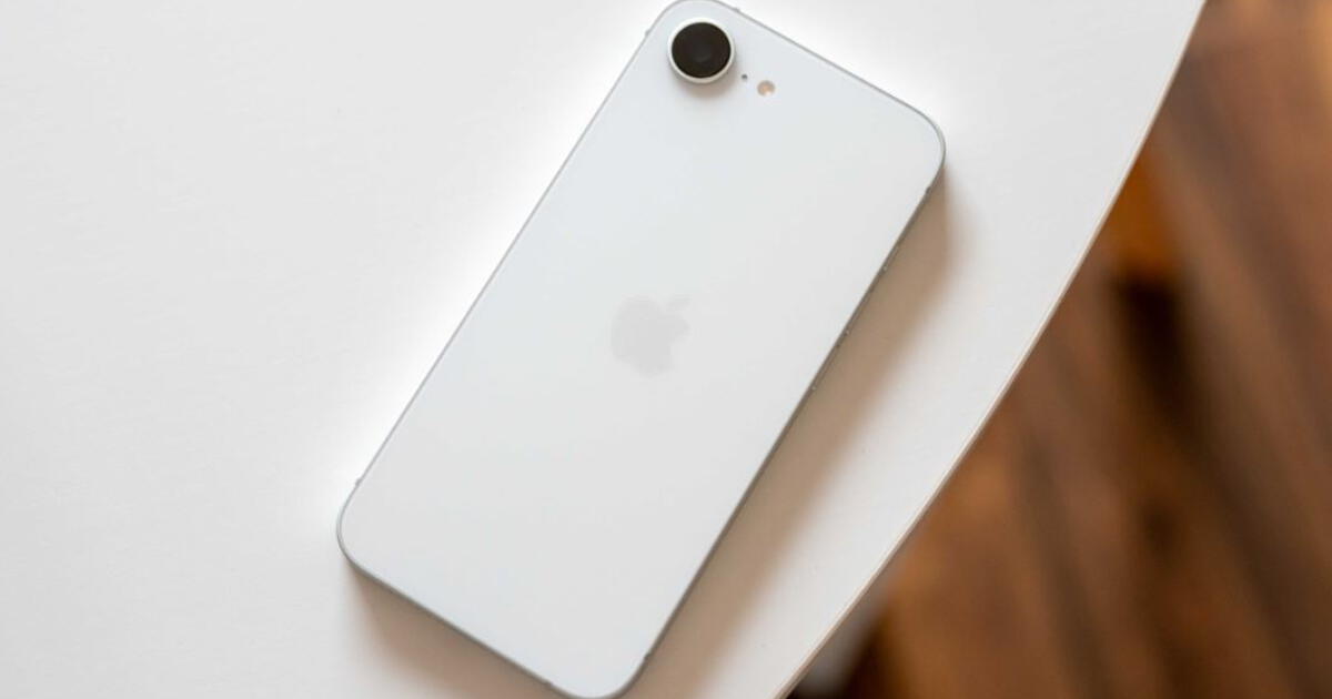 El iPhone más vendido de 2025 con pantalla OLED pequeña, cámara de 48MP y batería de 3961mAh: ¿vale la pena?