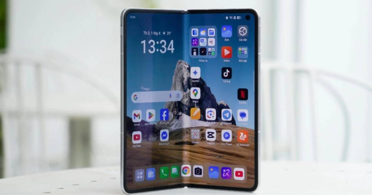 Potencia bestial Snapdragon, 32 GB de RAM y 1TB por 1900 dólares: el mejor teléfono plegable del mundo