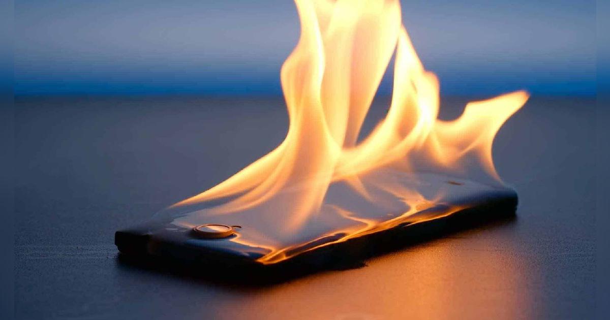 El sitio donde nunca deberías cargar tu teléfono: podrías tener graves consecuencias