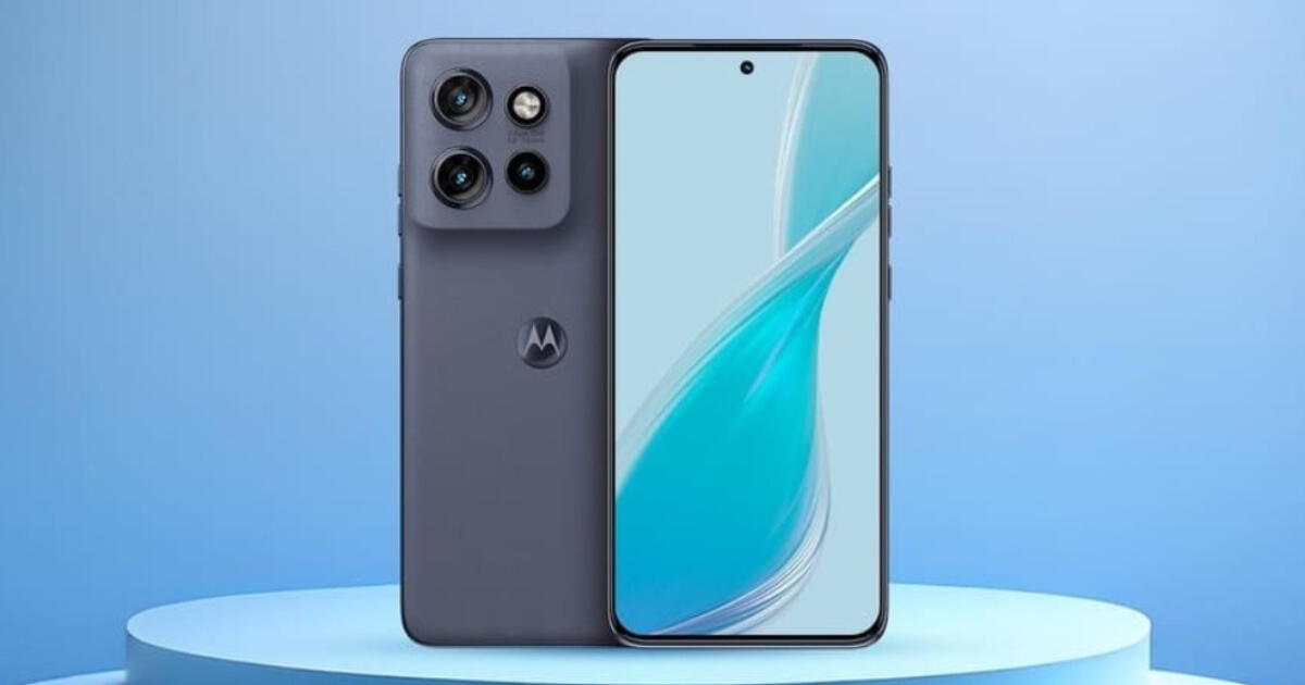 Este Motorola brilla por su precio barato, pantalla enorme, procesador Snapdragon y está hecho en CUERO