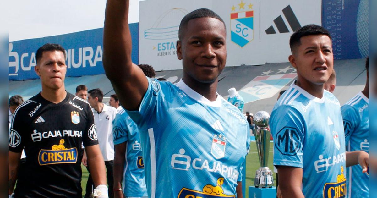 Adrián Ascues, ex Sporting Cristal, remecería el mercado de pases y firmaría por club campeón