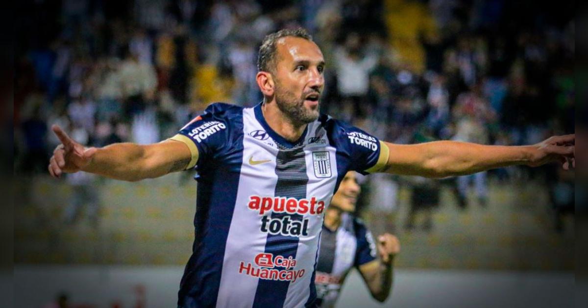 La grandiosa noticia que recibió Hernán Barcos previo al partido ante Alianza Atlético