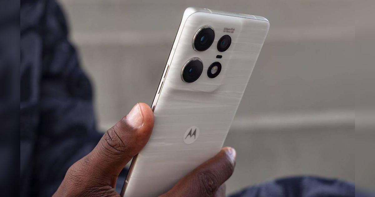 Olvídate del iPhone 15 | Este gama alta de Motorola es mucho más económico y tan potente como el equipo de Apple