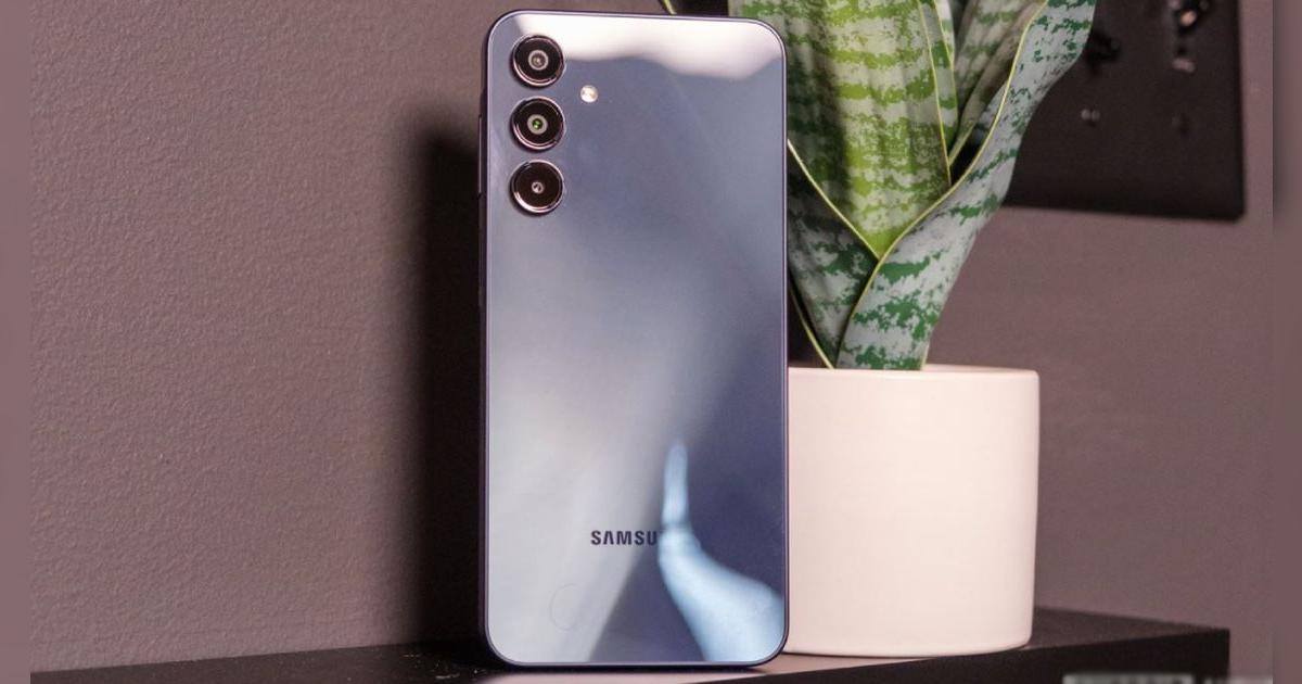 El celular bueno, bonito y barato si quieres tu primer Samsung: pantalla AMOLED, 3 cámaras y muchas actualizaciones