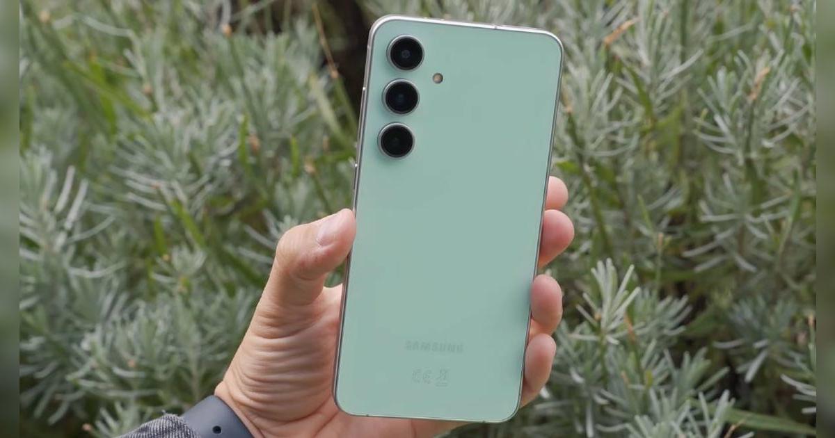 No es tan potente como un S24 Ultra, pero supera al Galaxy A56 y cuesta lo mismo: este Samsung lo tiene todo y es barato