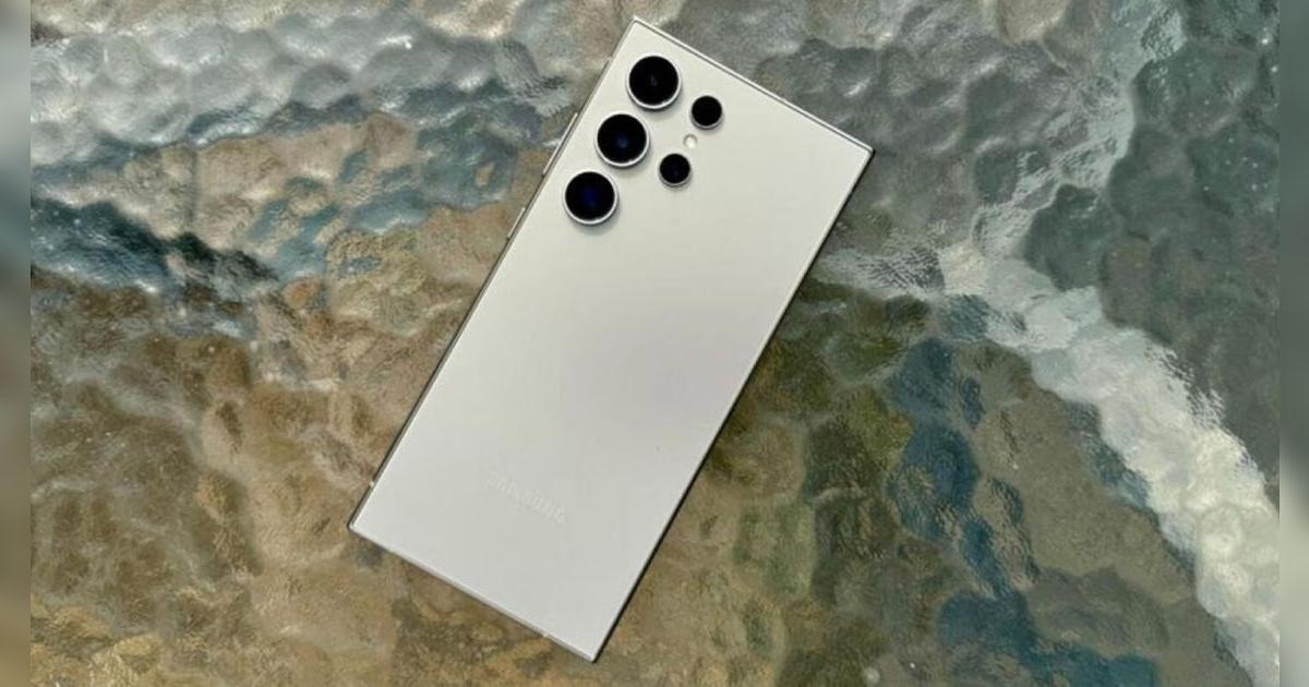 Olvídate del iPhone 16 Pro Max, este Samsung es mejor en TODO | 4 cámaras, procesador bestial y memoria de 1TB