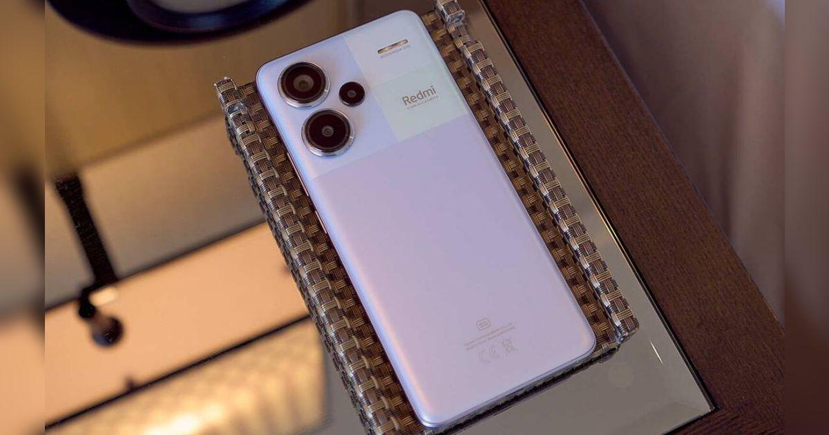 Este Xiaomi BARATO no solo es potente, tiene pantalla AMOLED 120Hz, 512GB, cámaras 200MP y carga 120W