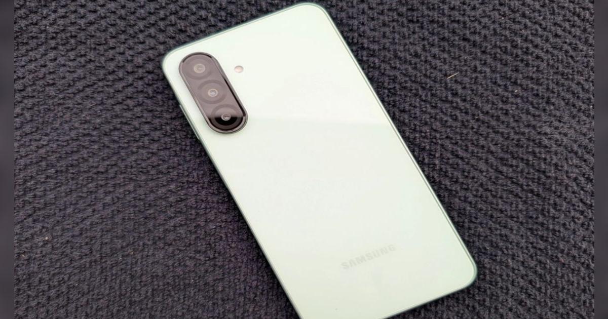 Este Samsung es el celular más barato con inteligencia artificial: pantalla Super AMOLED, triple cámara y 256GB memoria