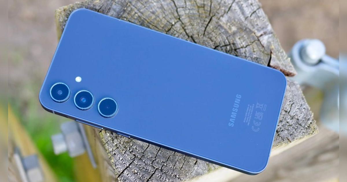 Los 5 celulares Samsung bonitos y baratos con mejor pantalla que el iPhone 16 y iPhone 16 Plus