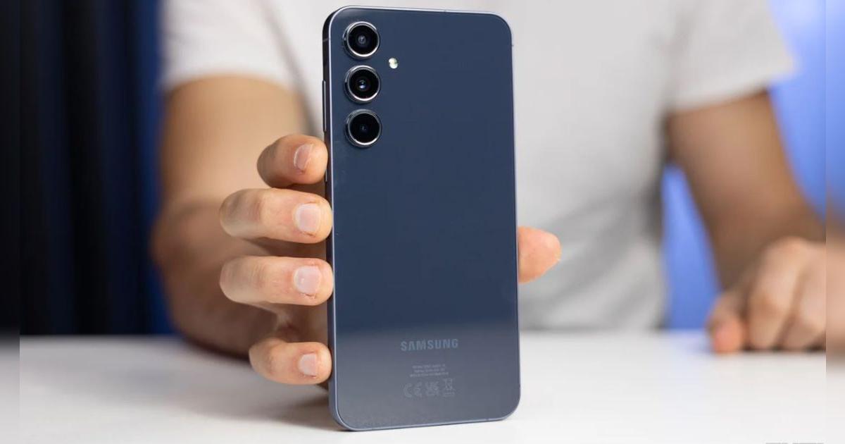 El A56 es potente, pero este Samsung es el único REY de la gama media: pantalla Super AMOLED, 3 cámaras y amplia memoria