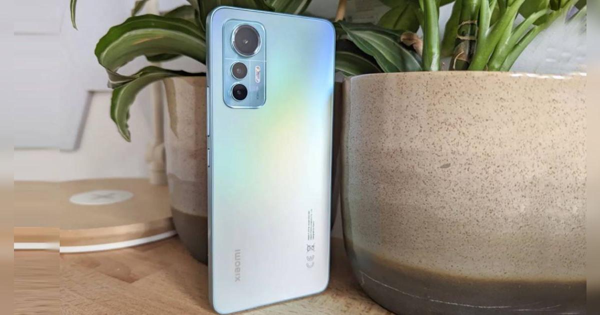 Este Xiaomi BARATO no solo tiene procesador GAMER, llega con cámara de 108MP, pantalla FullHD+ de 120Hz y carga 67W