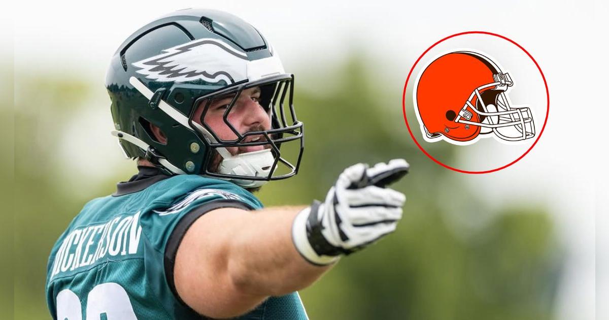 Landon Dickerson es retirado en camilla | El jugador de los Eagles podría ausentarse ante los Browns