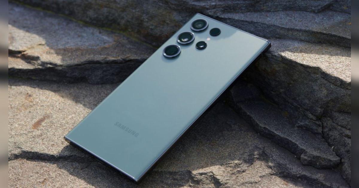 Adiós al iPhone 16 Pro Max: este celular de 2023 tiene IA PRO, graba en 8K y tiene 12GB de RAM