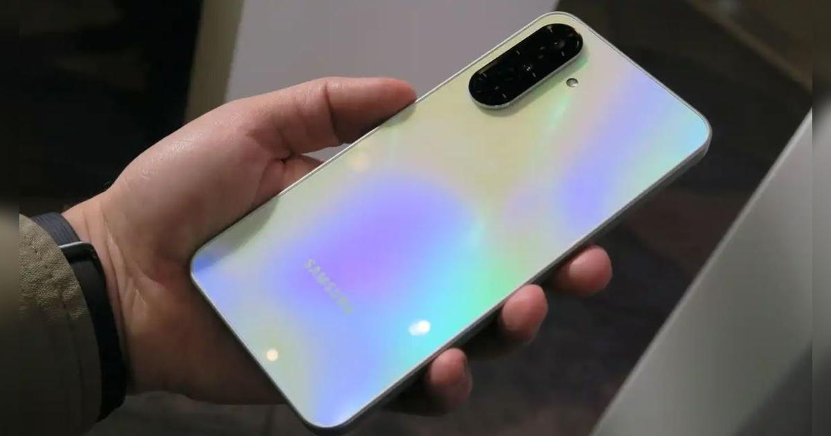 Los mejores 5 celulares bonitos y baratos de Samsung, Motorola y Xiaomi para ver Netflix