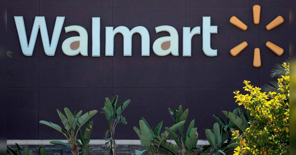 Walmart: reportan hallazgo de vehículo que fue robado en estacionamiento de tienda