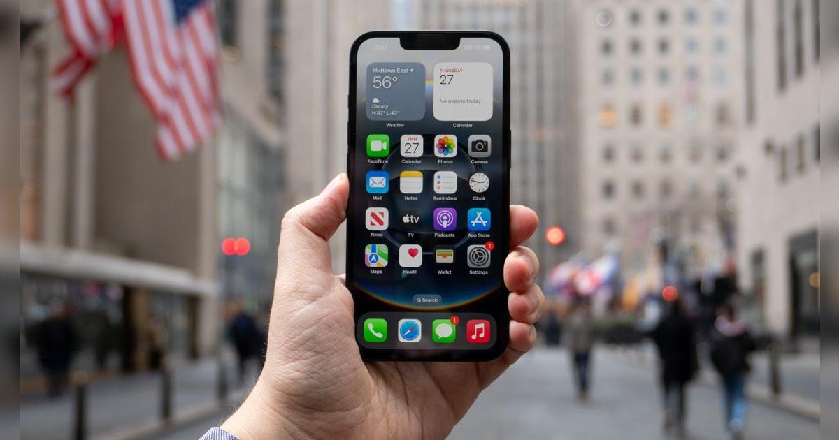 Este iPhone tiene precio bajo y se lanzó en el 2025: tiene Apple Intelligence, 512GB y calidad de fotos cinematográfica
