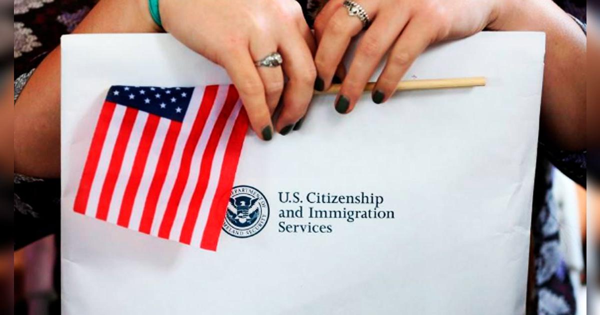 Atención: este formulario te permite postular a la ciudadanía en EE. UU. y así debes responder a las preguntas