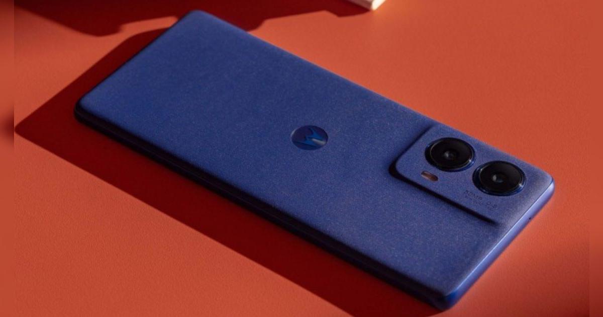 El potente Motorola mejor que el Xiaomi Redmi 14: pantalla POLED, RAM de 12GB y colores preciosos