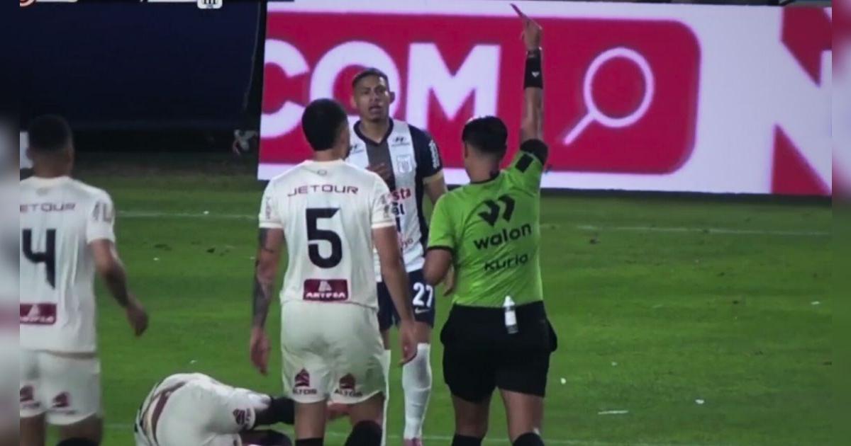 Kevin Quevedo cometió un terrible falta a José Carabalí y fue expulsado del clásico