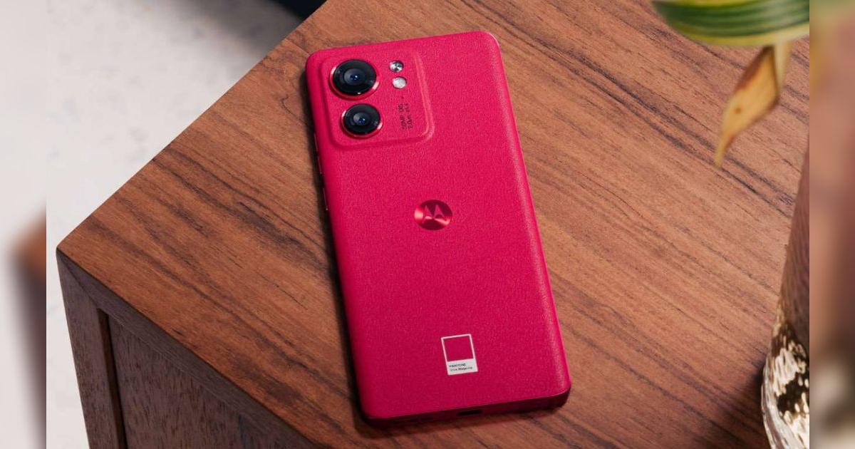 Olvídate del Galaxy A56 | Este Motorola no solo llega con procesador gamer, tiene 256GB, pantalla FullHD+ y cámaras 4K