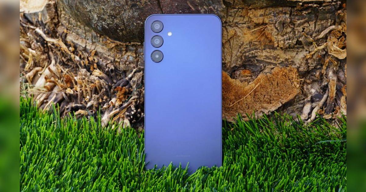 ¿No te alcanza dinero para compra el Galaxy S25 Ultra? Este Samsung barato tiene sus mejores características