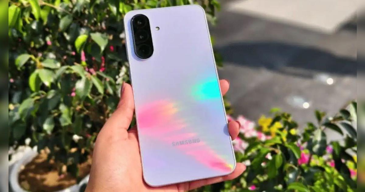 Es barato y mejor que Motorola | Tiene mucha IA, procesador Snapdragon y tremenda calidad en sus cámaras