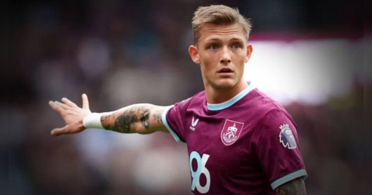 DT de Burnley tomó radical decisión con Oliver Sonne para partido ante Nottingham Forest