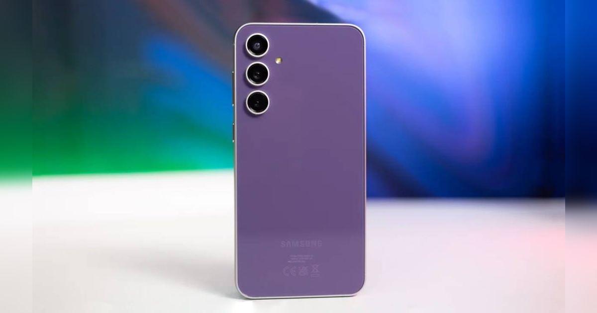 Samsung supera a Apple con este teléfono de gama alta con funciones con IA, cámaras de lujo y precio reducido