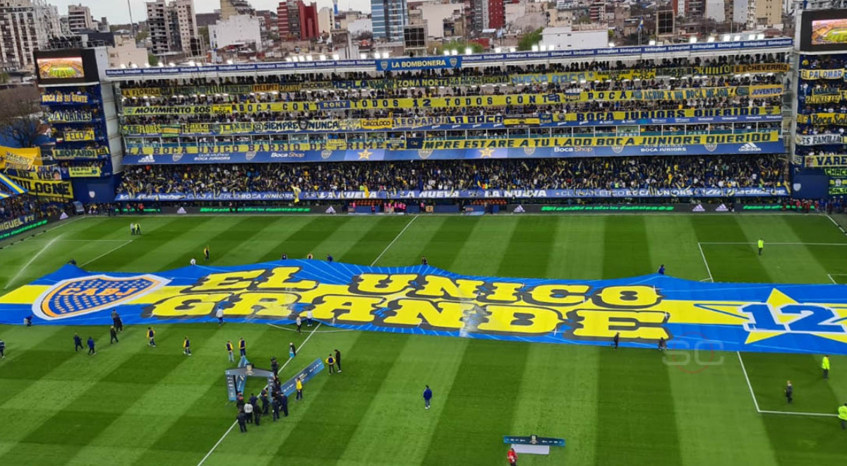 Hinchas de Boca pasean enorme bandera previo al clásico: 
