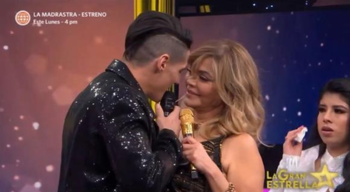 La gran estrella: Gisela Valcárcel y Facundo González 'coquetean' durante show 