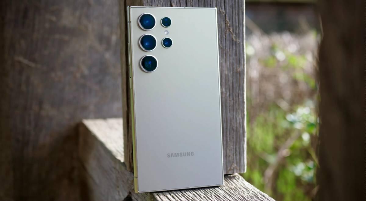 Por qué comprar el iPhone 17 Pro Max si este Samsung de TITANIO es más resistente, tiene procesador TOP y cuesta la mitad