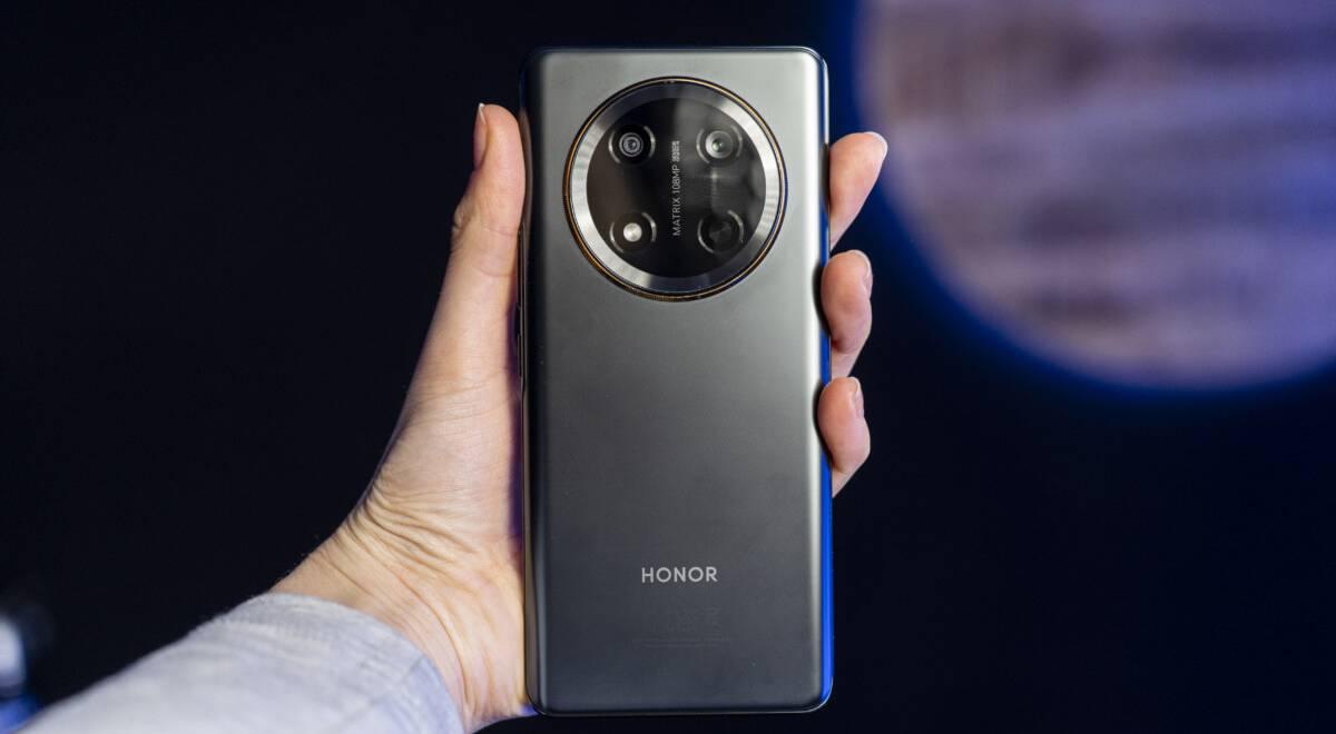 Este Honor tiene una pantalla INDESTRUCTIBLE y una batería de 6600 mAh que dura 3 días con UNA SOLA CARGA: cuesta 250 dólares