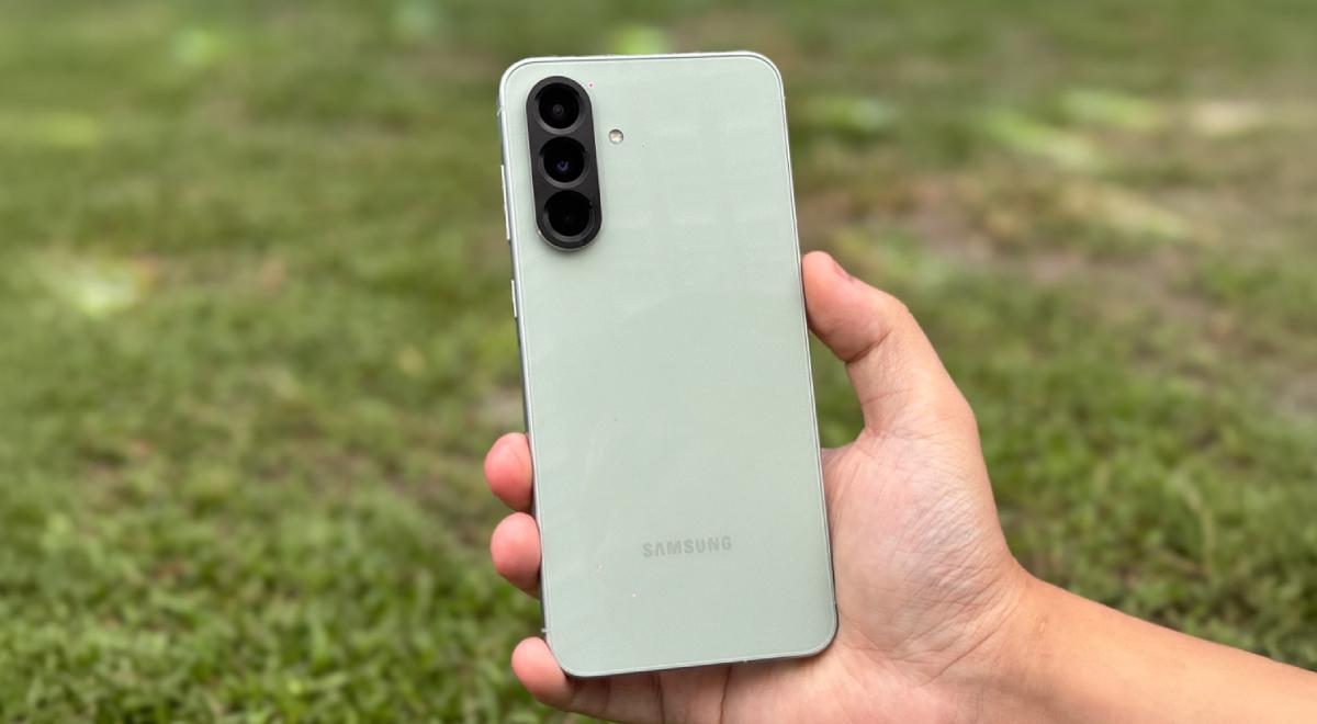 NO compres el Xiaomi 17: Este Samsung de gama media combina potencia gamer, cámaras 4K y su precio BAJÓ al mínimo