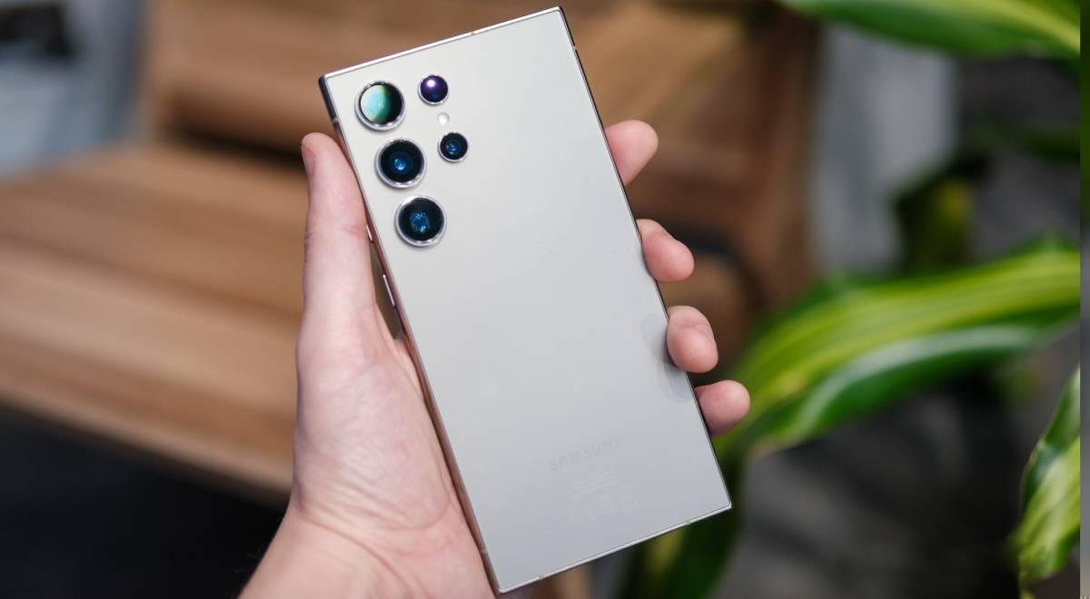 Olvídate del Xiaomi 17 Pro Max con este Samsung con armadura de TITANIO, procesador Snapdragon y cámaras con calidad 8K