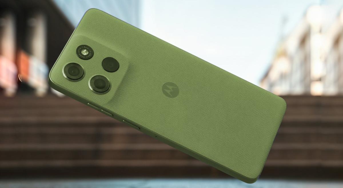 Este Motorola tiene más RAM que una computadora y cuenta con batería infinita: cuesta menos de $300