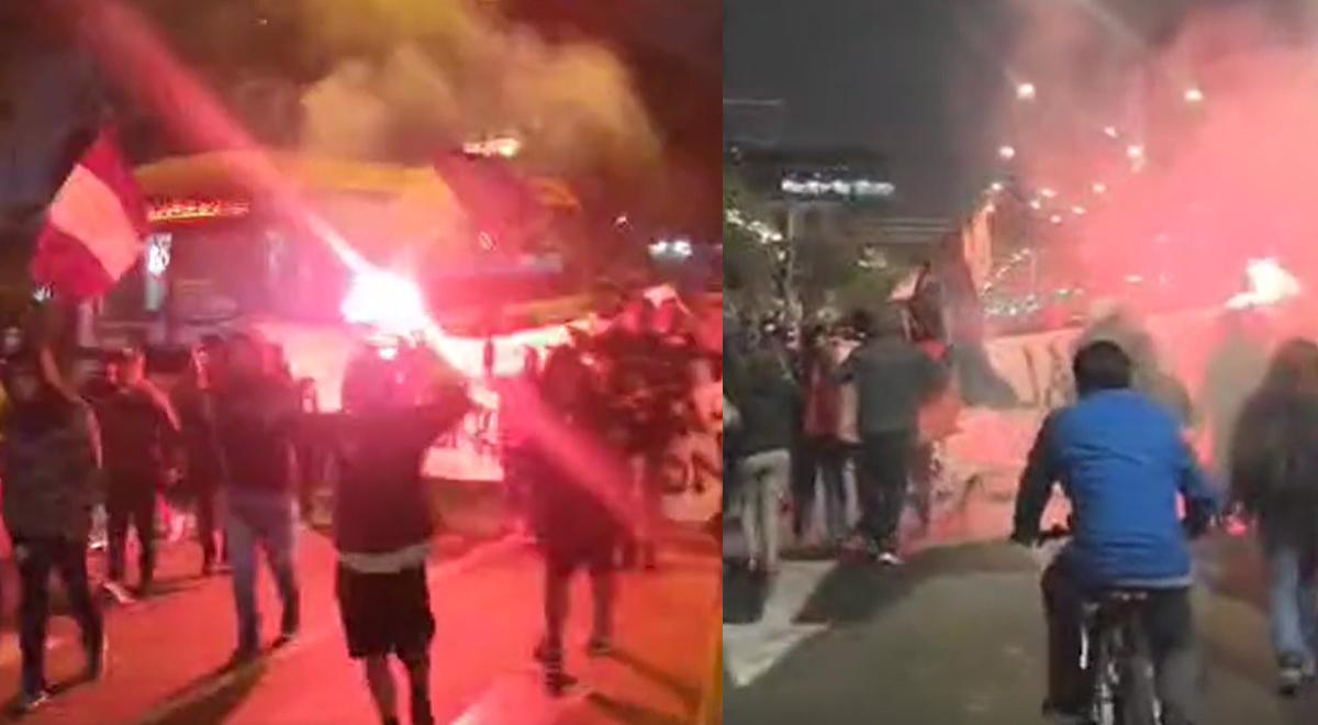 Hinchas de Universitario se hicieron presente en la marcha del 15 de octubre contra Gobierno